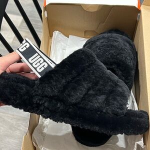 UGG Black Fluffy Slides